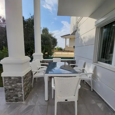 فيلا Lueks Ve Huzur